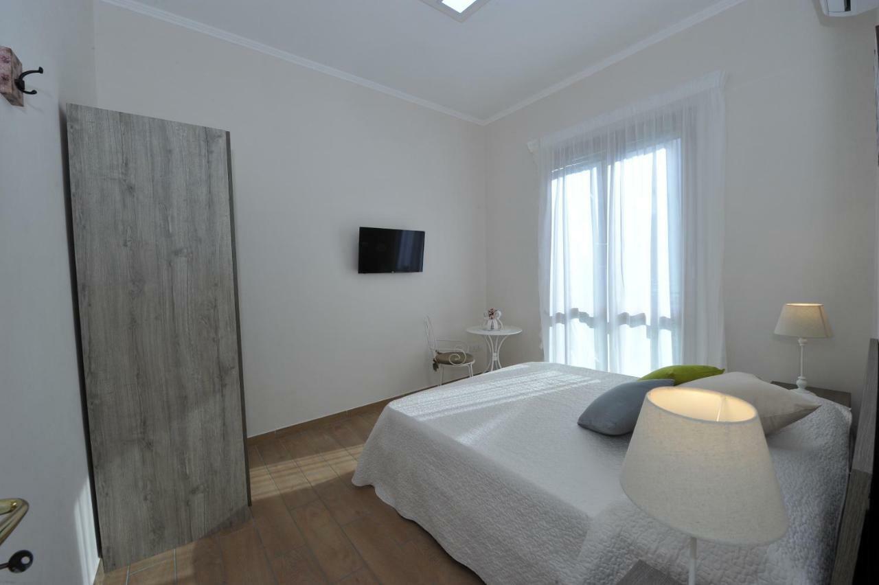 Mavi Apartments П'яно-ді-Сорренто Екстер'єр фото